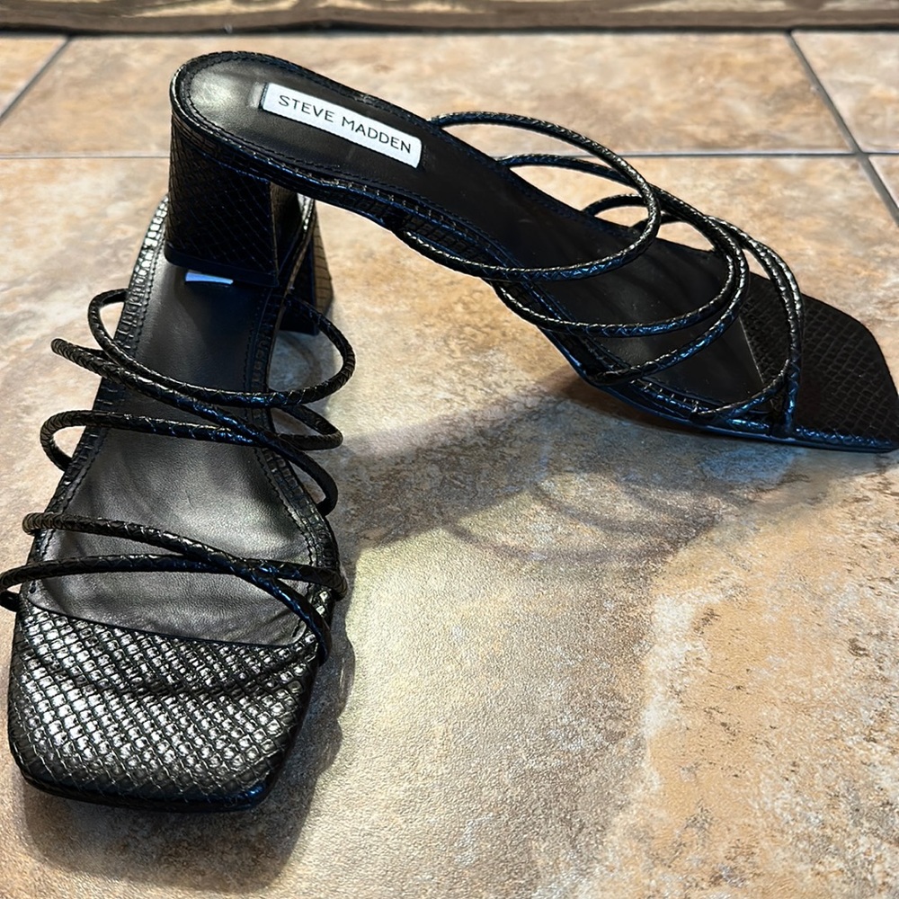 Steve Madden sandals